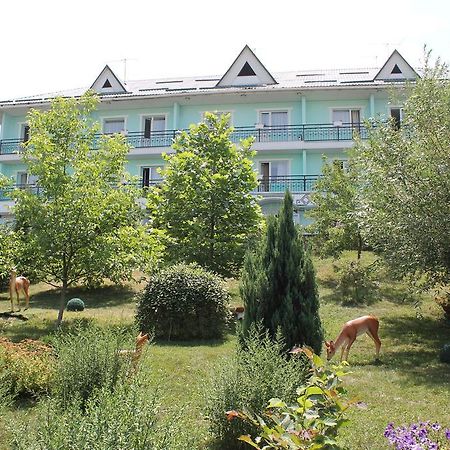 Green Hotel Alma-Ata Buitenkant foto